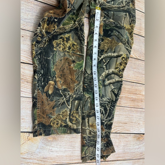 Cabela’s Seclusion 3D Camo Bibs Overalls Youth Size Medium - Picture 7 of 7